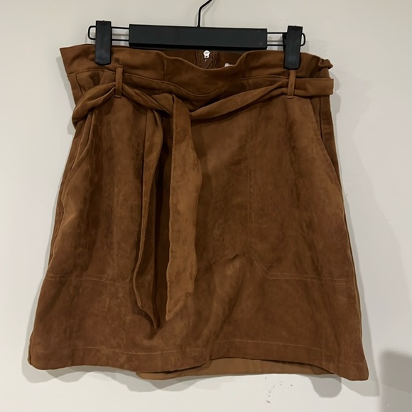 Abercrombie&f Fitch vegan suede mini skirt - Picture 2 of 8